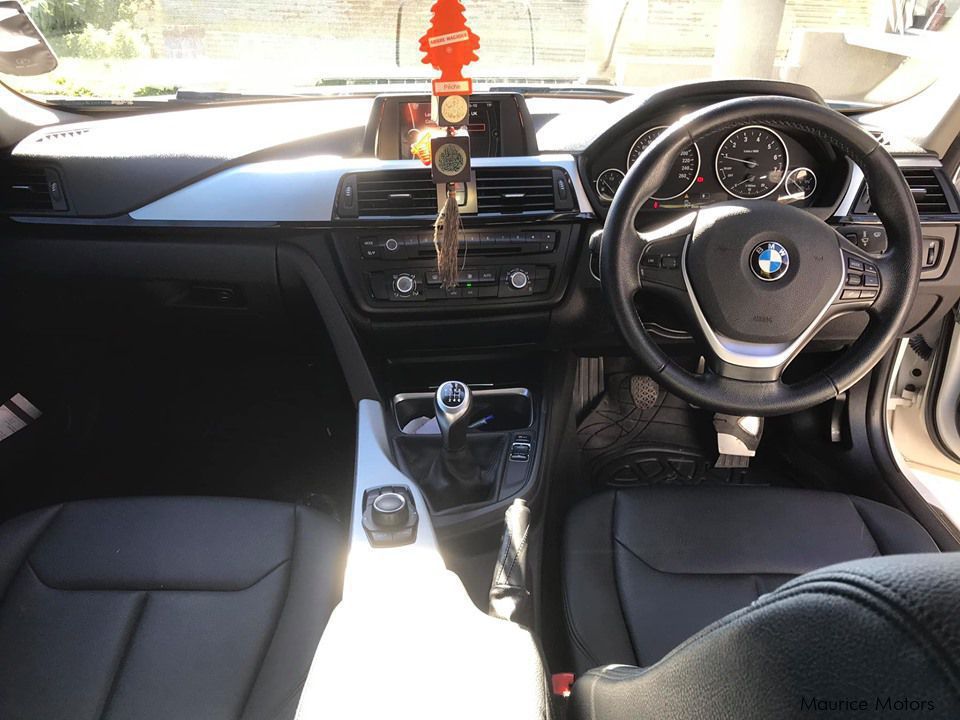 BMW 328i F30 SPORT PACK MANUAL in Mauritius