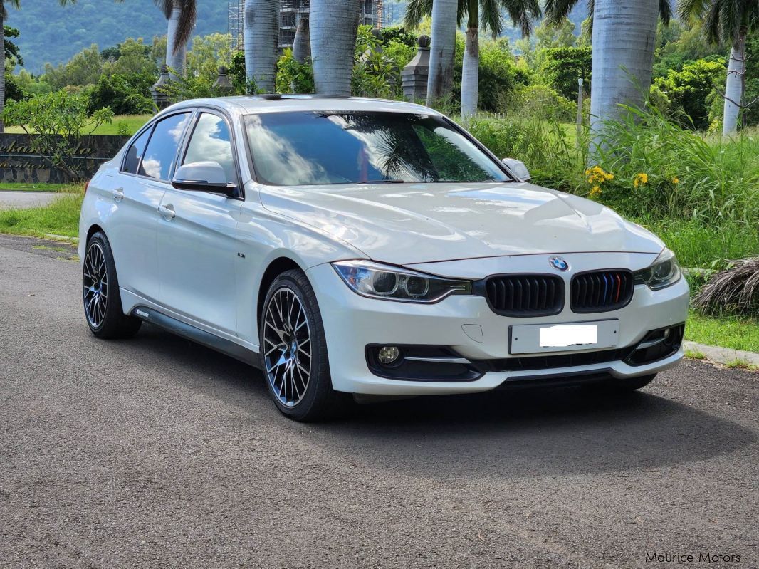 BMW 328i in Mauritius