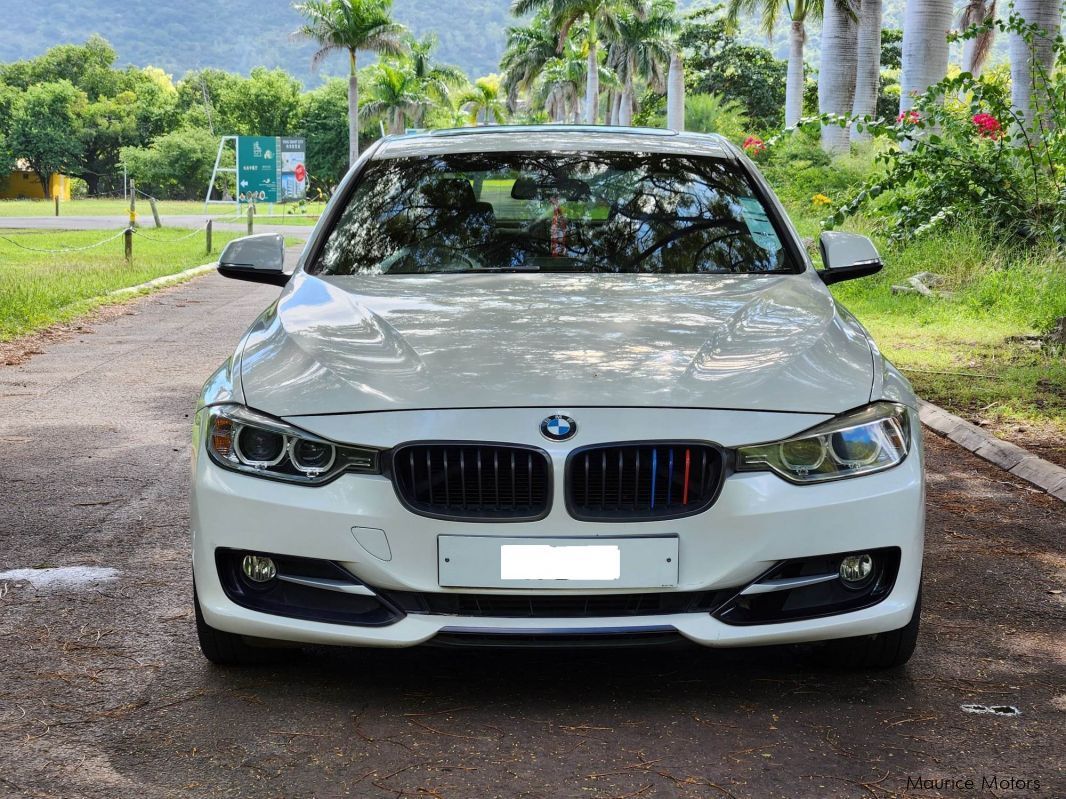 BMW 328i in Mauritius