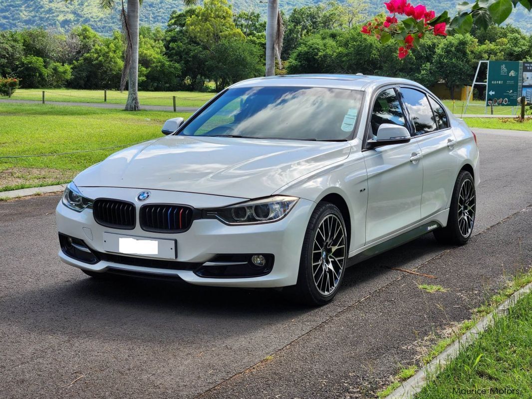 BMW 328i in Mauritius