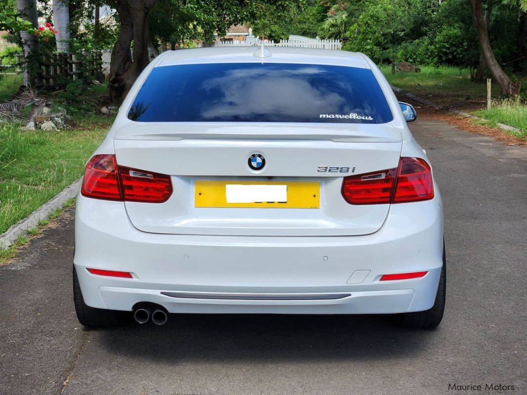 BMW 328i in Mauritius