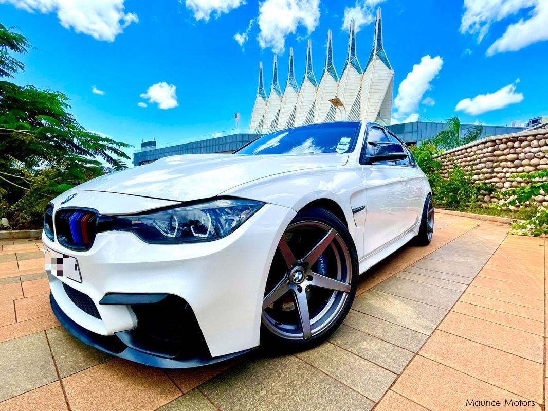 BMW 328i in Mauritius