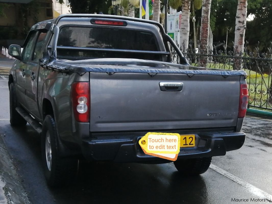 King Long Kingstar (Replica of Chevrolet Colorado) in Mauritius