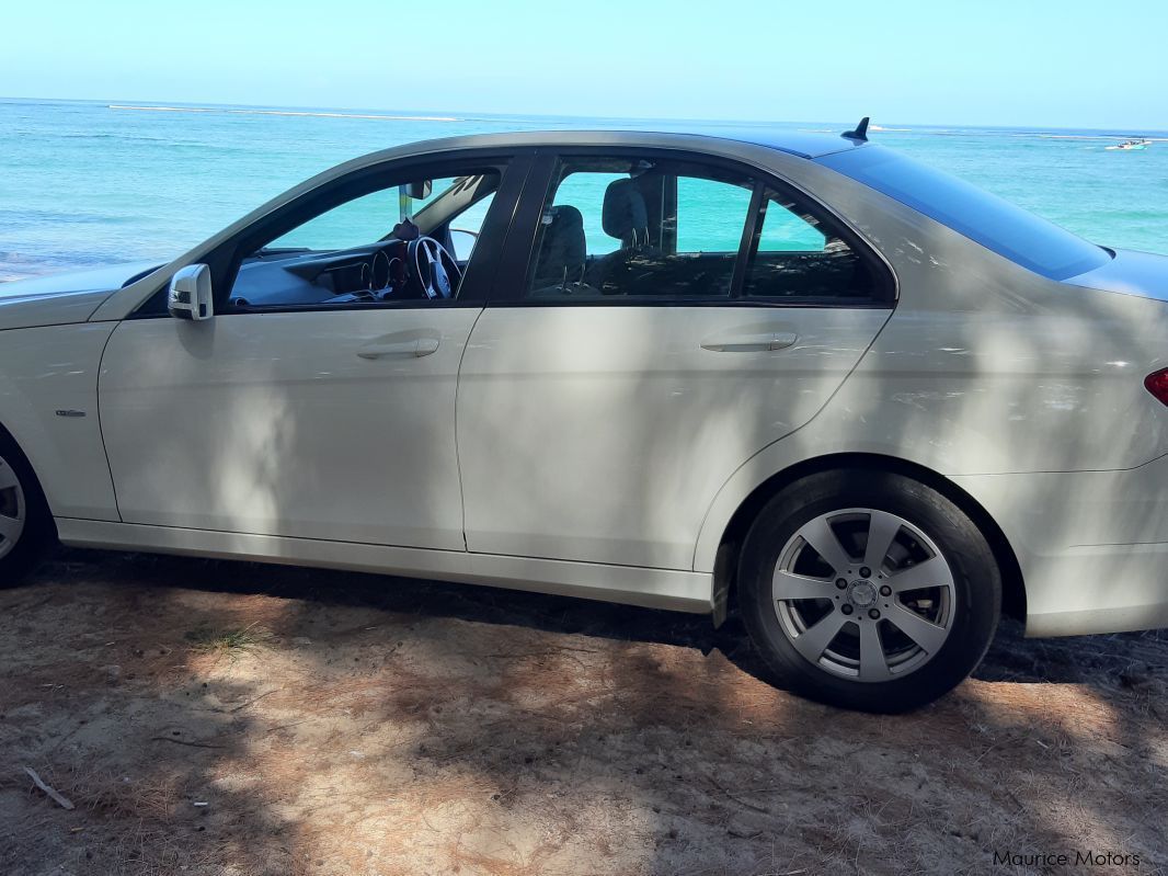 Mercedes-Benz C180 in Mauritius