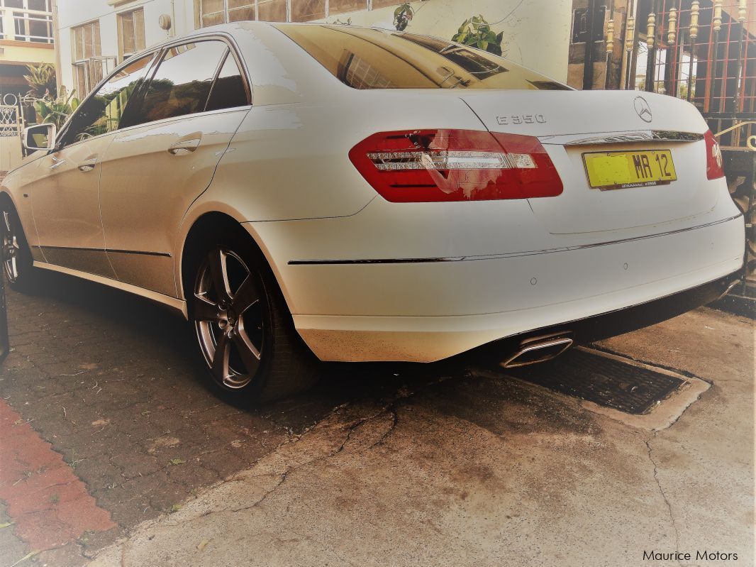 Mercedes-Benz E350 AVANTGARDE in Mauritius