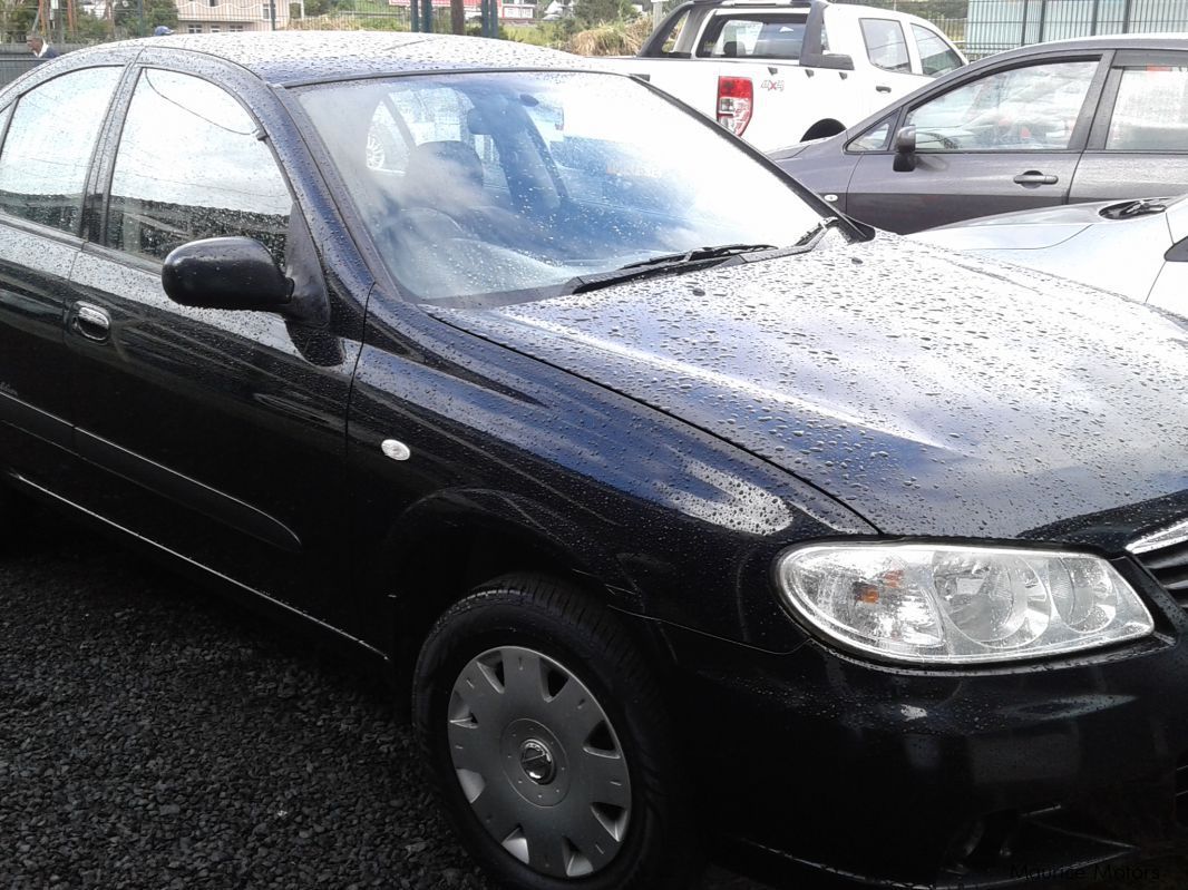 Nissan SUNNY N18 - BLACK in Mauritius