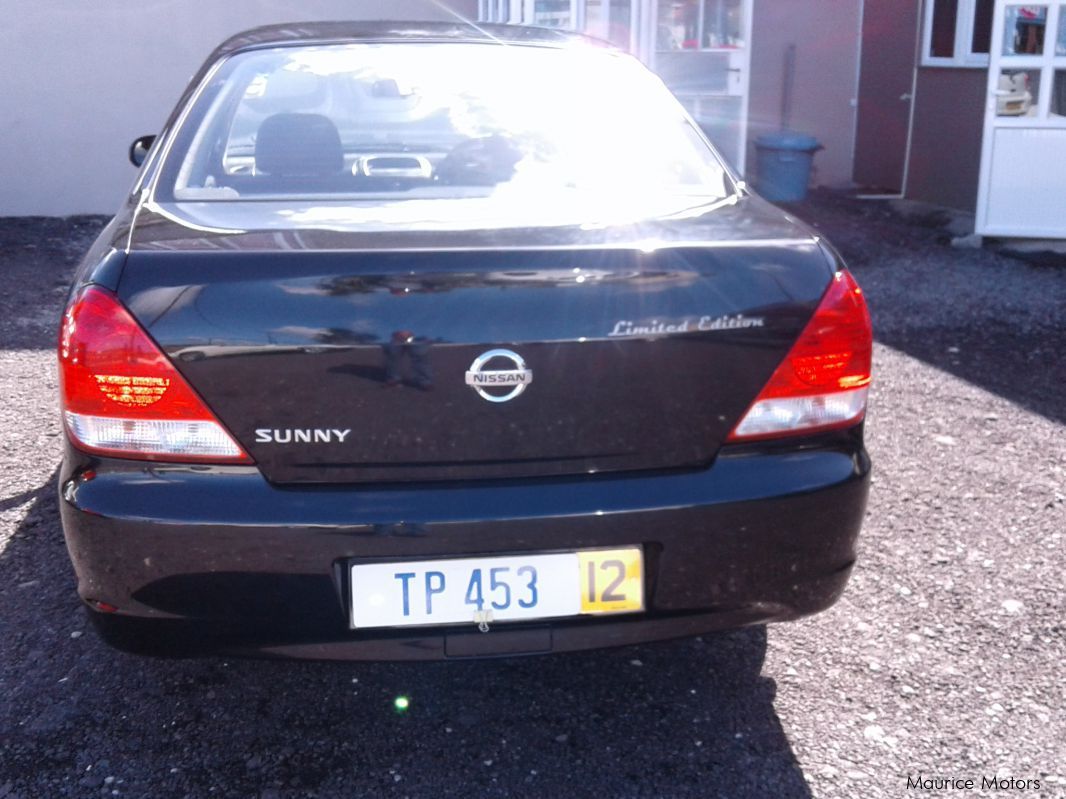 Nissan sunny N18  in Mauritius