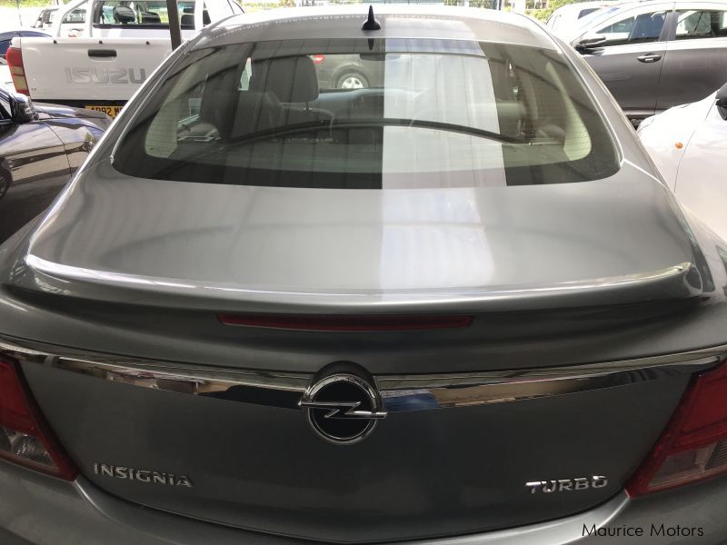 Opel INSIGNIA - DARK GRAY in Mauritius