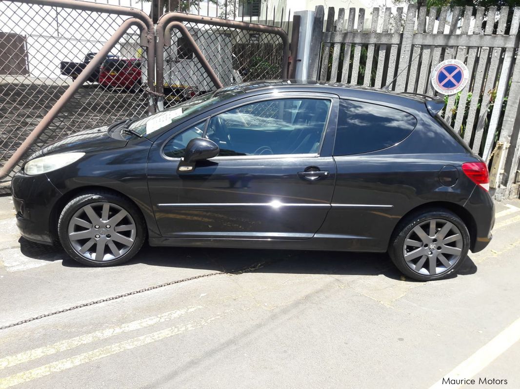 Peugeot 207 GTI in Mauritius