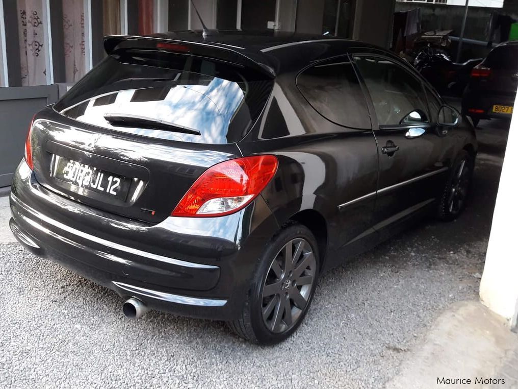 Peugeot 207 GTI in Mauritius