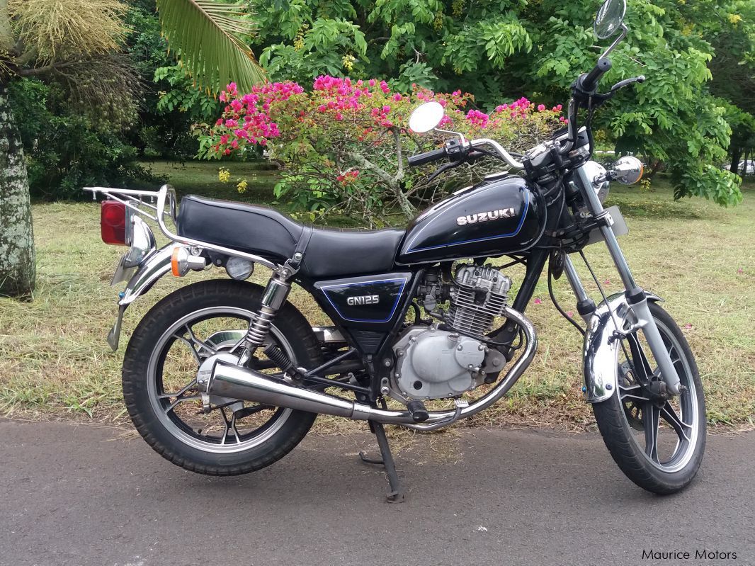 Suzuki GN125 in Mauritius