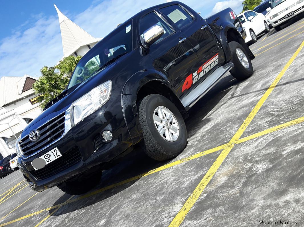 Toyota 4X4 Hilux 3.0 D4D in Mauritius