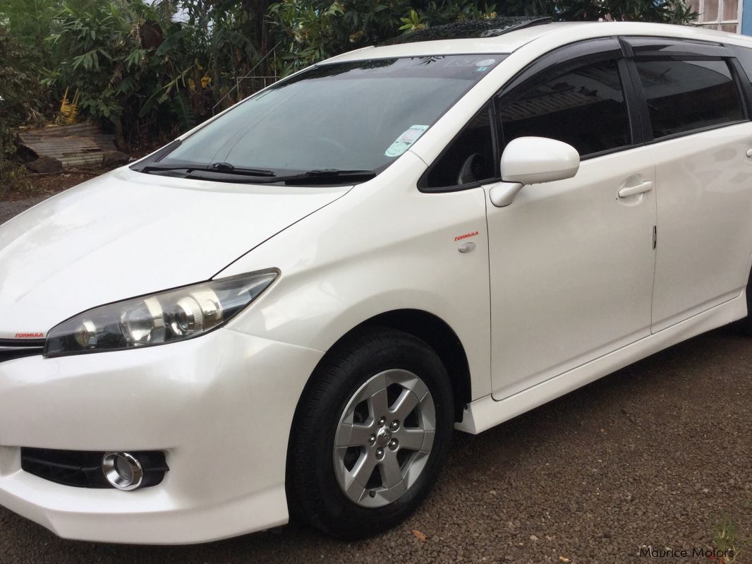 Toyota Wish in Mauritius