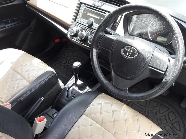 Toyota corolla axio in Mauritius