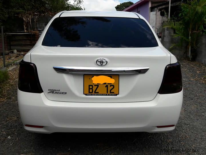 Toyota corolla axio in Mauritius