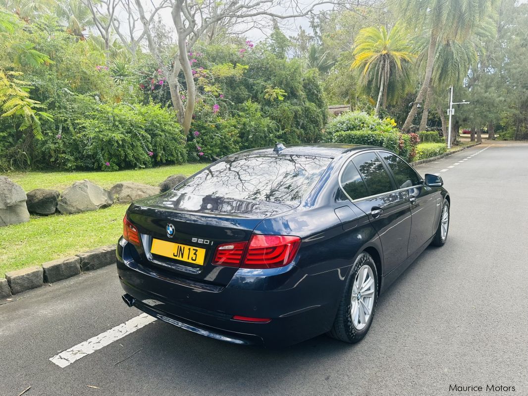 BMW 520i in Mauritius