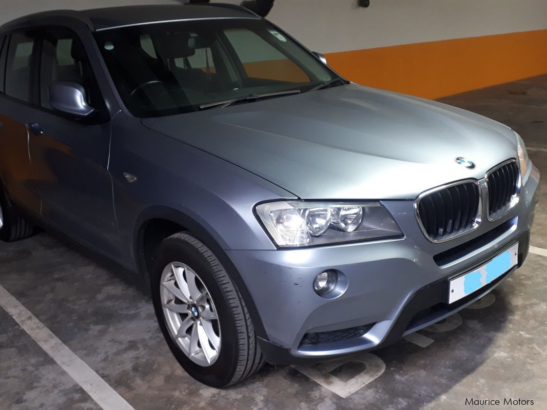 BMW X3 X Drive 2.0i in Mauritius