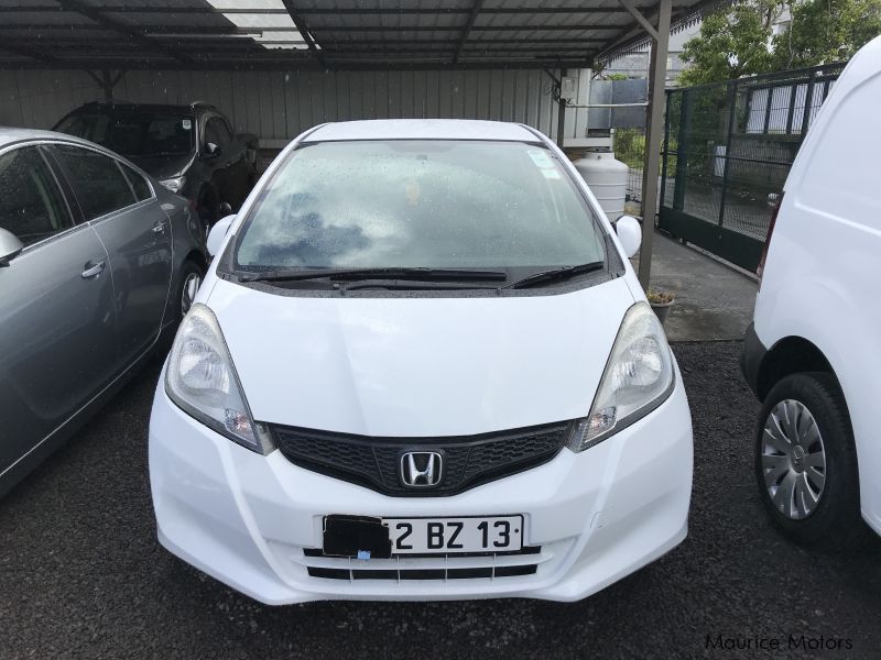 Honda FIT - WHITE in Mauritius