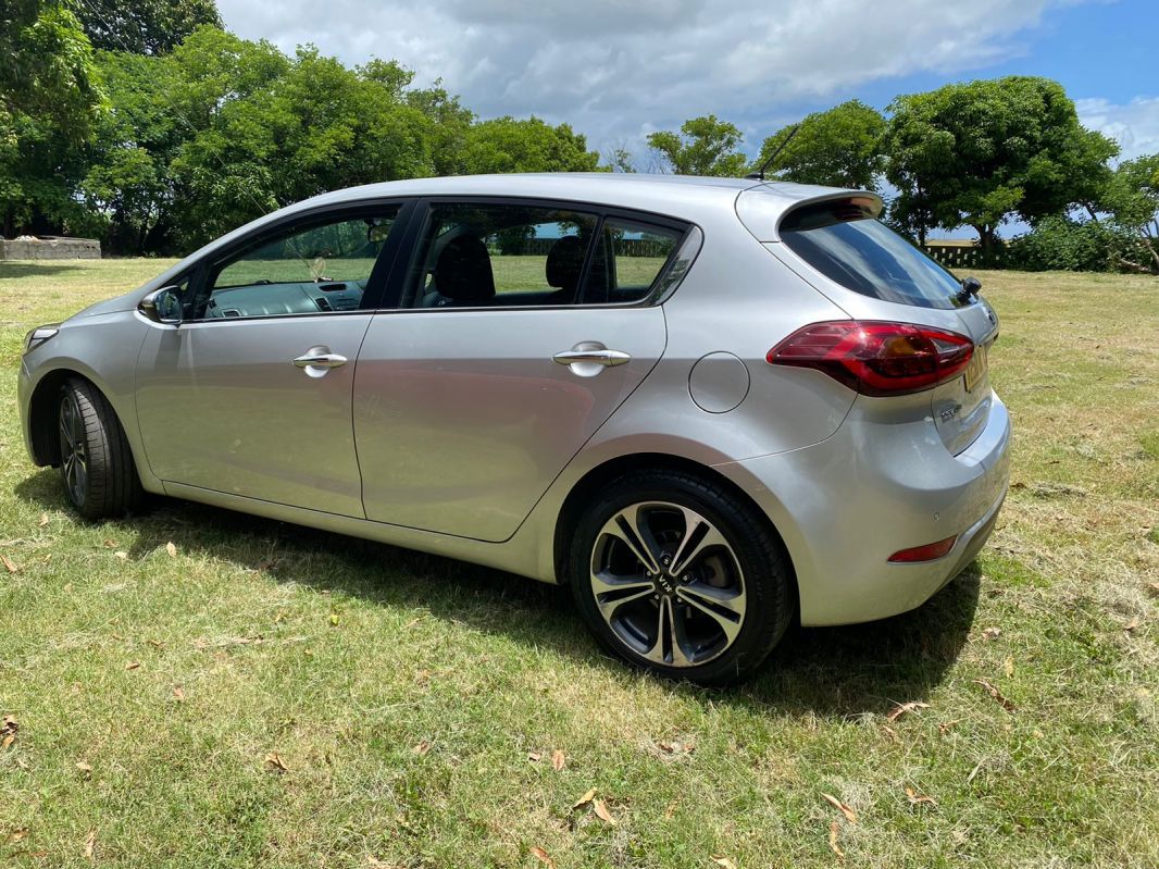 Used Kia Cerato 1.6l automatique 2013 Cerato 1.6l automatique for