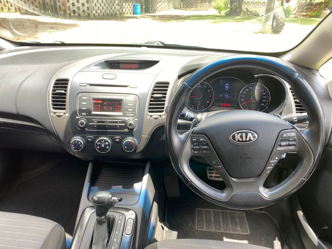 Used Kia Cerato 1.6l automatique 2013 Cerato 1.6l automatique for