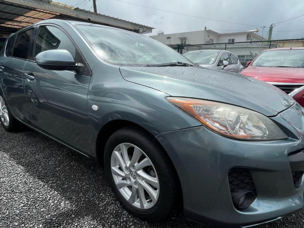Mazda 3 in Mauritius