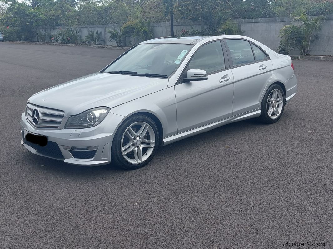 Mercedes-Benz C 180 - 1600 cc turbo in Mauritius