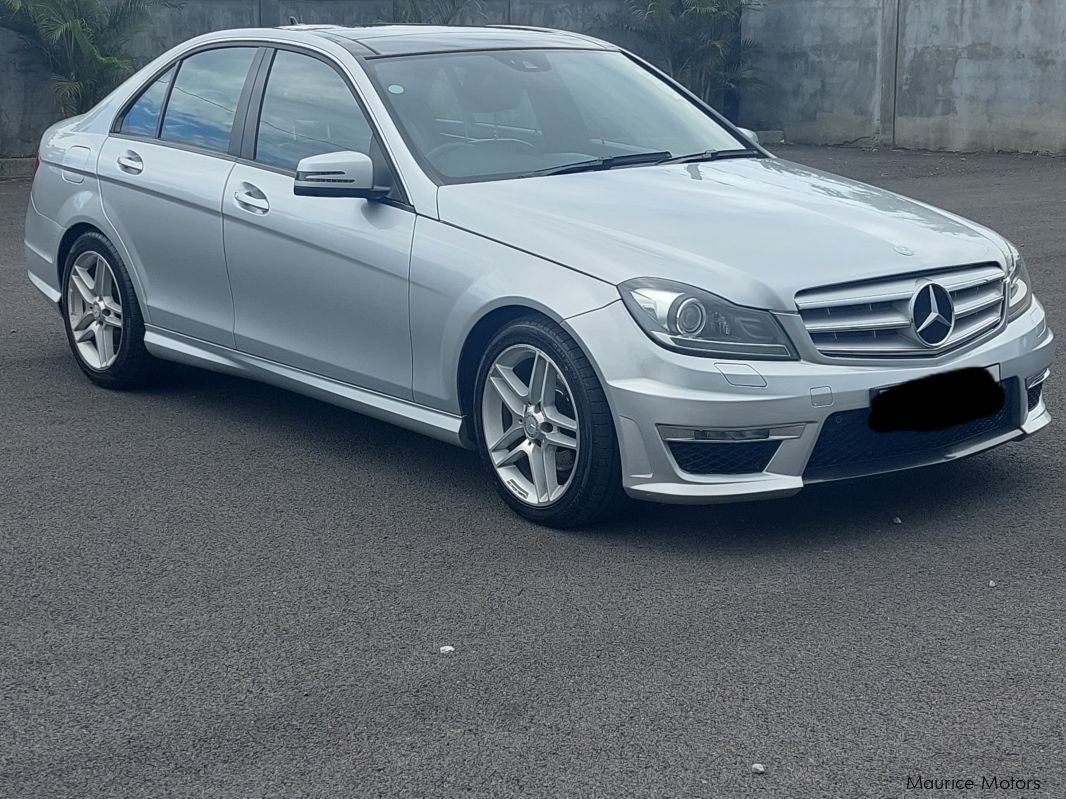 Mercedes-Benz C 180 - 1600 cc turbo in Mauritius