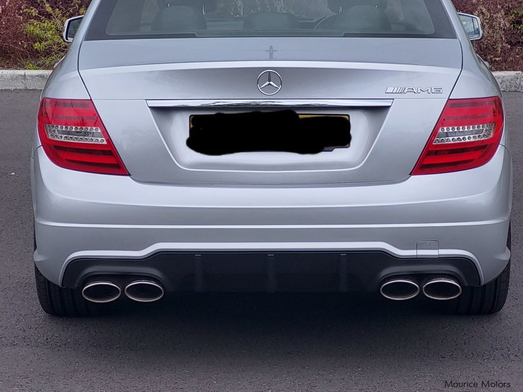 Mercedes-Benz C 180 - 1600 cc turbo in Mauritius