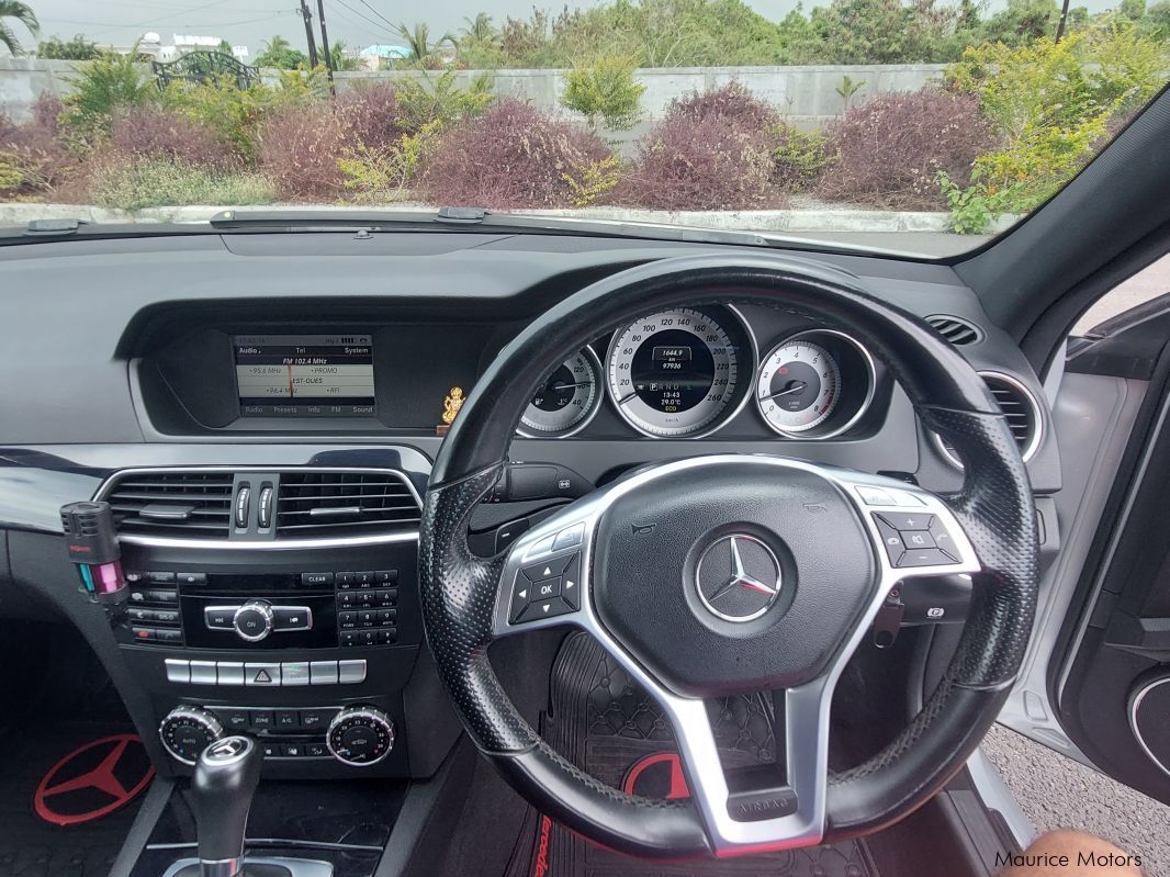 Mercedes-Benz C 180 - 1600 cc turbo in Mauritius