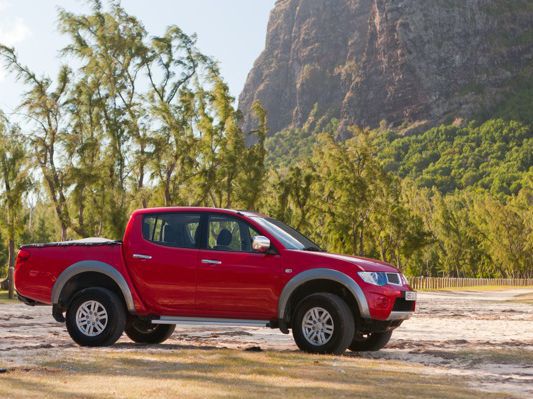 Mitsubishi Pick-up Double cab L200 Sportero (Auto) in Mauritius