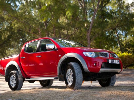 Mitsubishi Pick-up Double cab L200 Sportero (Auto) in Mauritius