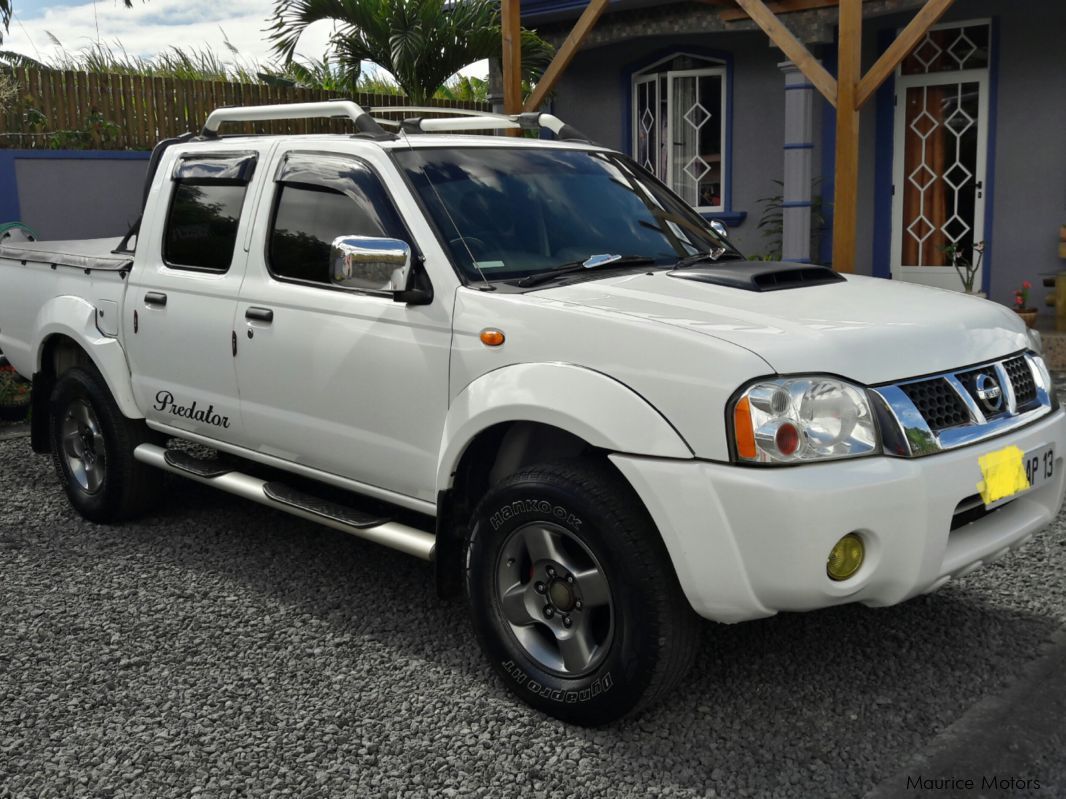 Nissan Hardbody NP300, Predator in Mauritius