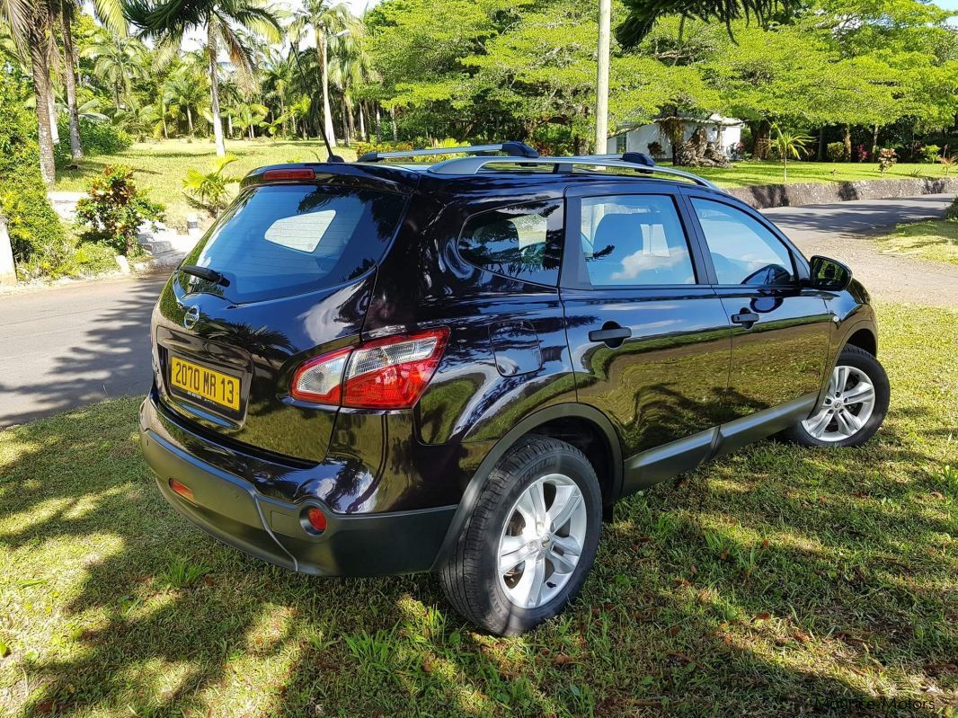 Nissan Qashqai +2 in Mauritius