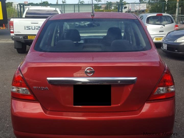 Nissan Tiida - RED - 1.6 in Mauritius