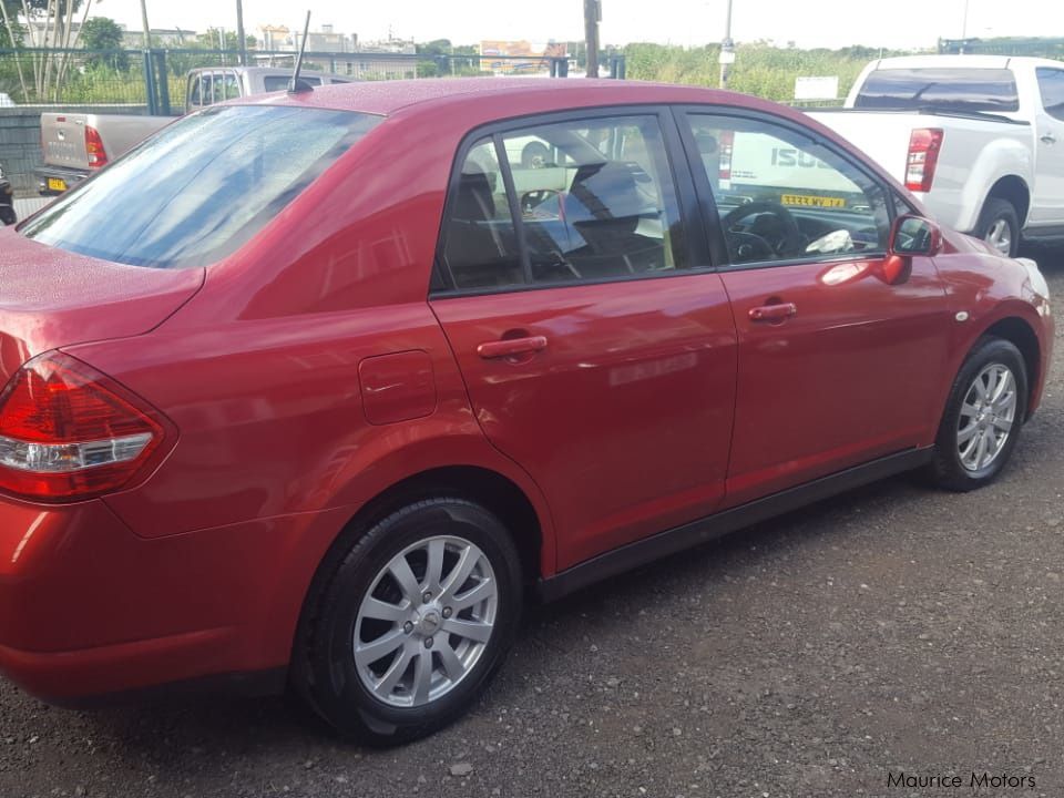 Nissan Tiida - RED - 1.6 in Mauritius