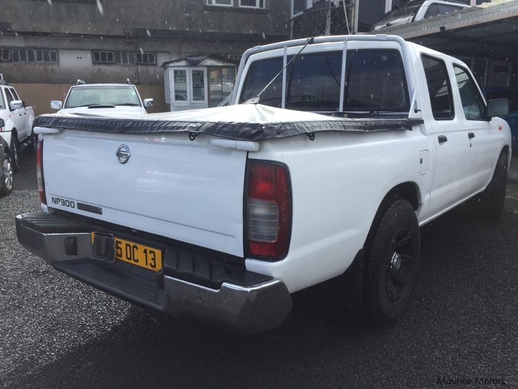 Nissan np300 in Mauritius