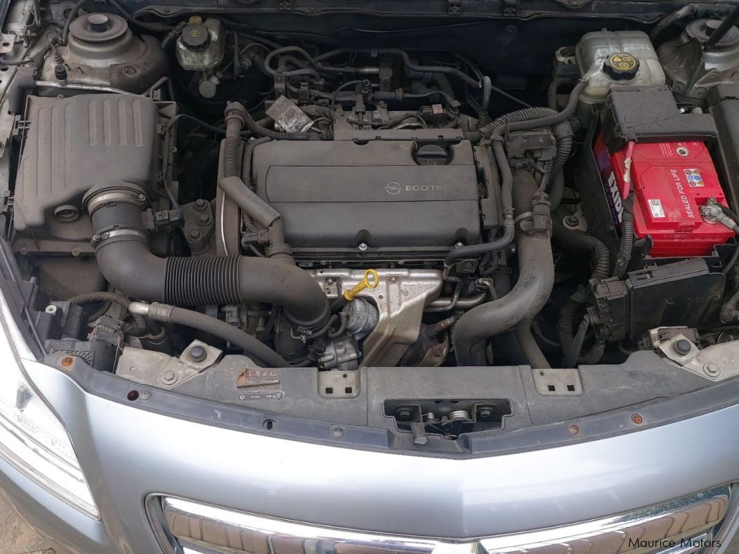 Opel INSIGNIA 1.6 Turbo in Mauritius