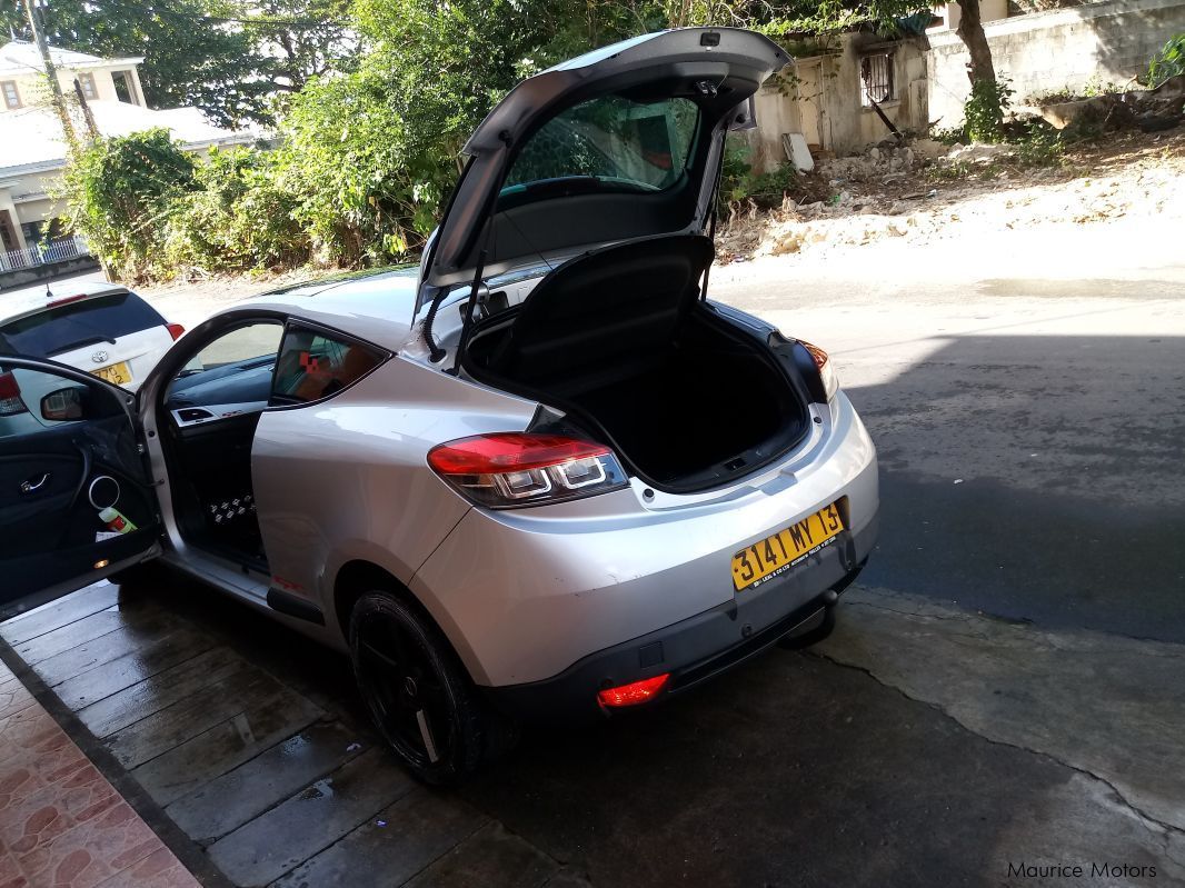 Renault MEGANE YR13, COUPE in Mauritius