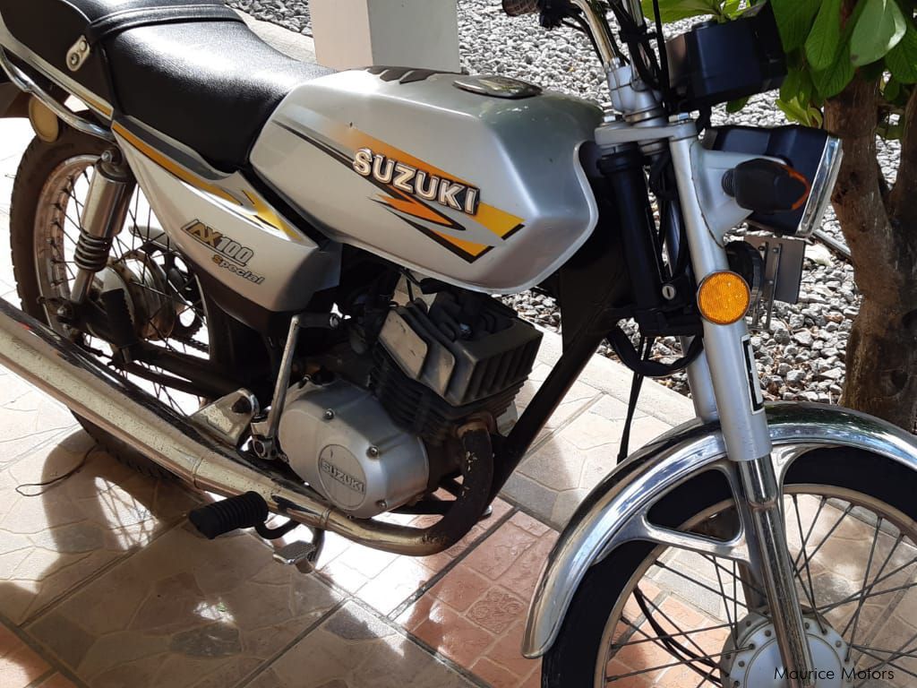 Suzuki AX100 in Mauritius