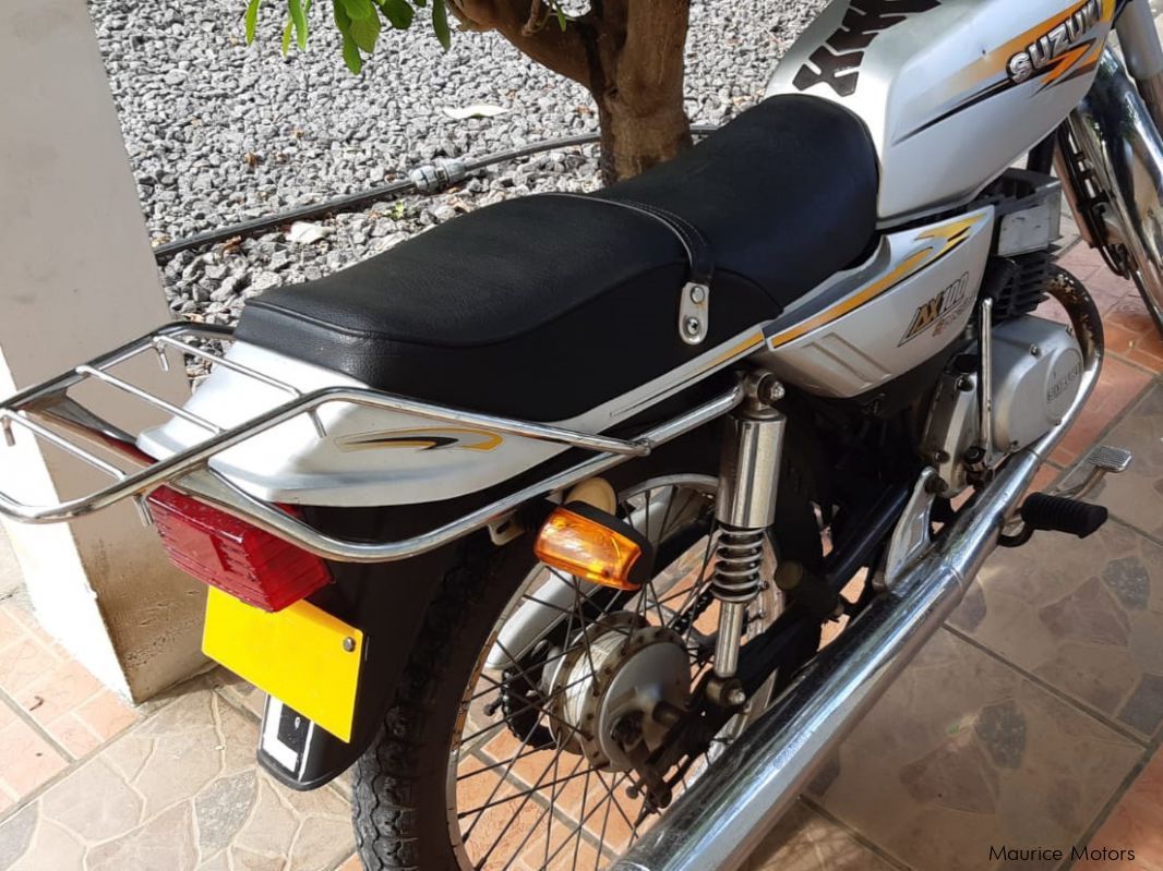 Suzuki AX100 in Mauritius