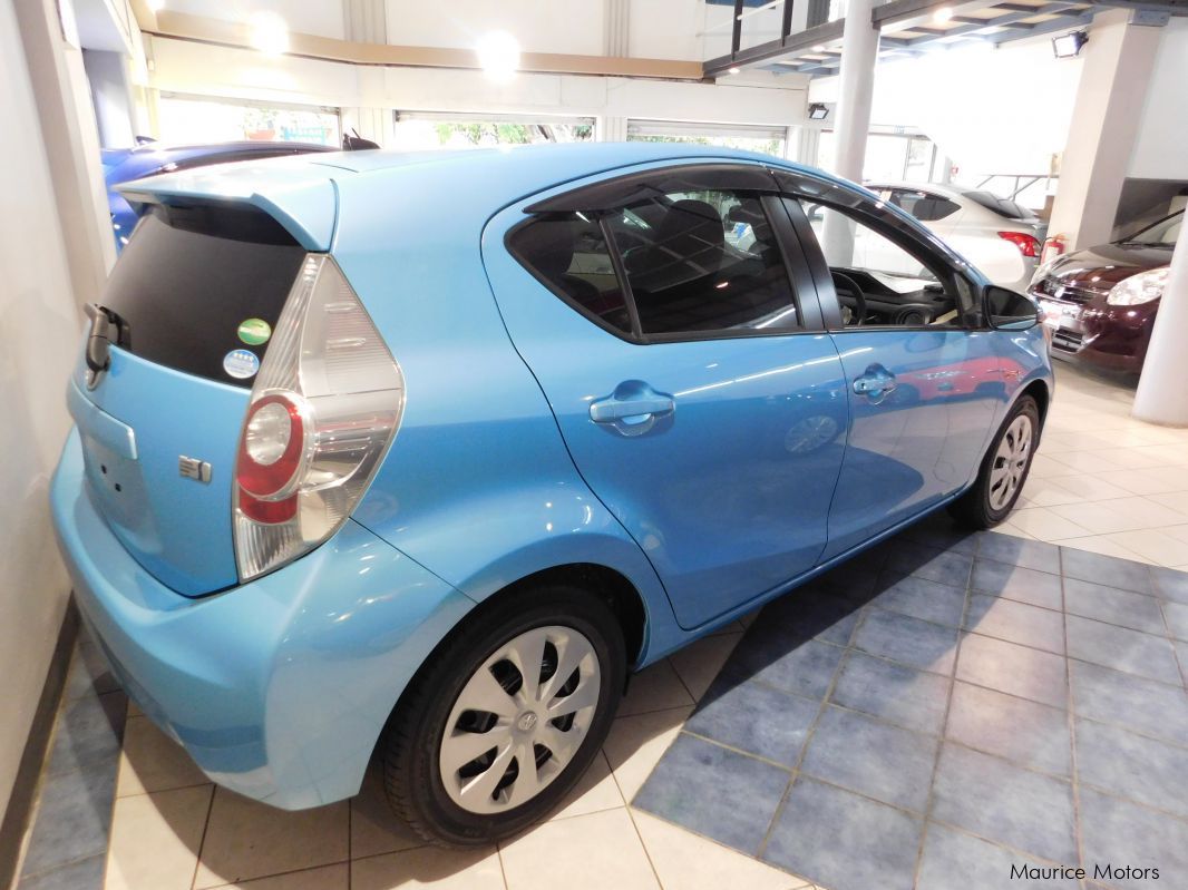 Toyota AQUA - BLUE in Mauritius