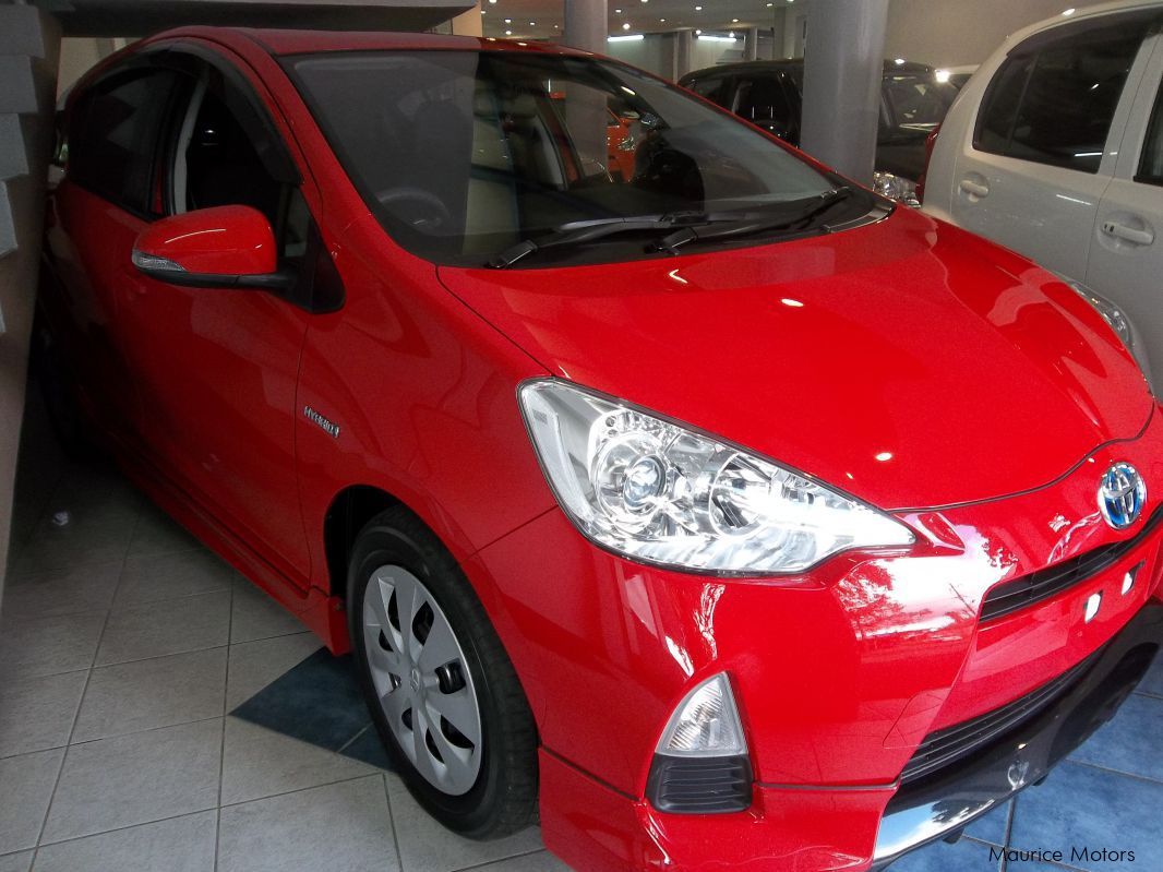 Toyota AQUA - RED in Mauritius