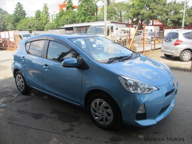 Toyota AQUA S- LIGHT BLUE METALLIC in Mauritius