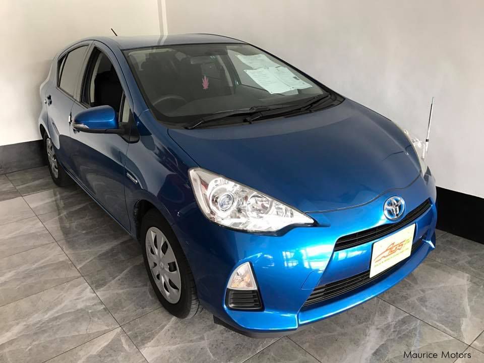 Toyota AQUA S AUTOMATIC GRADE G in Mauritius