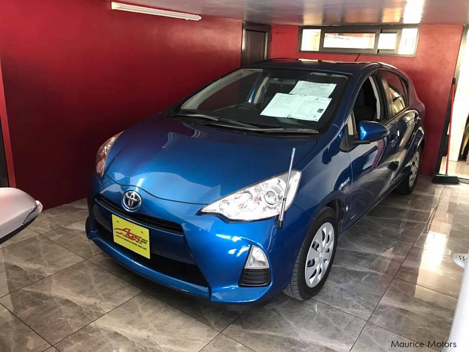 Toyota AQUA S AUTOMATIC GRADE G in Mauritius