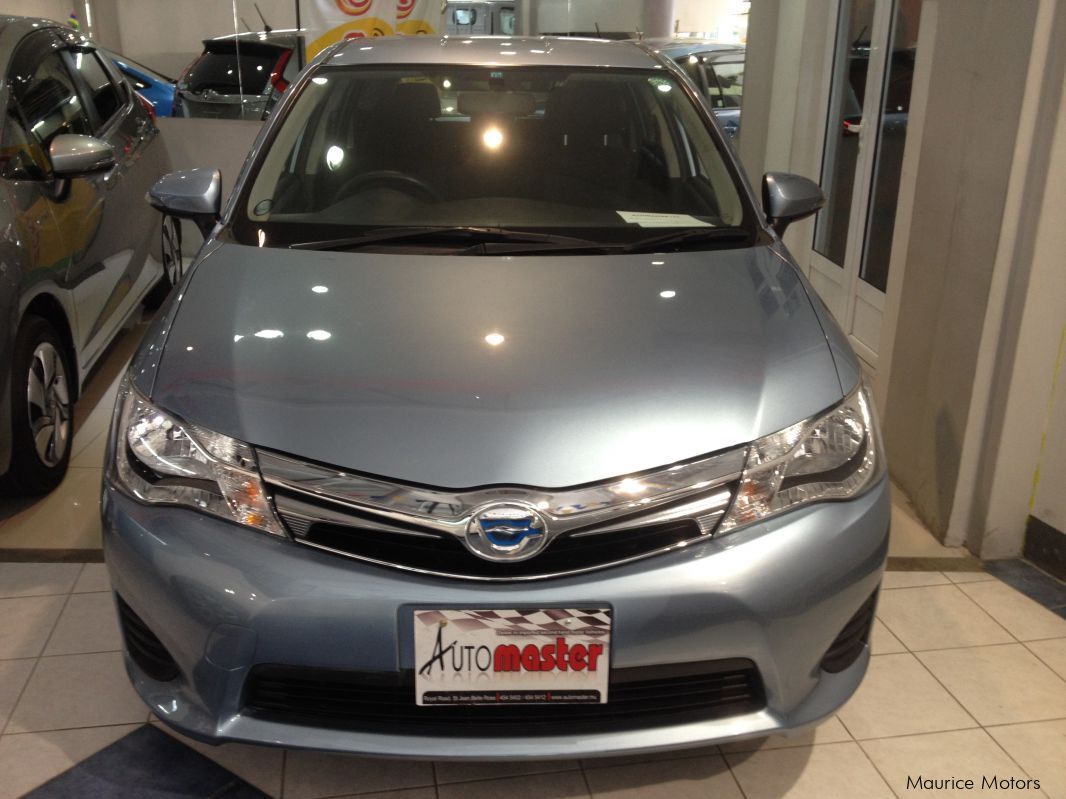 Toyota FIELDER - HYBRID - BLUE in Mauritius