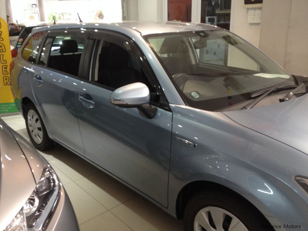 Toyota FIELDER - HYBRID - BLUE in Mauritius