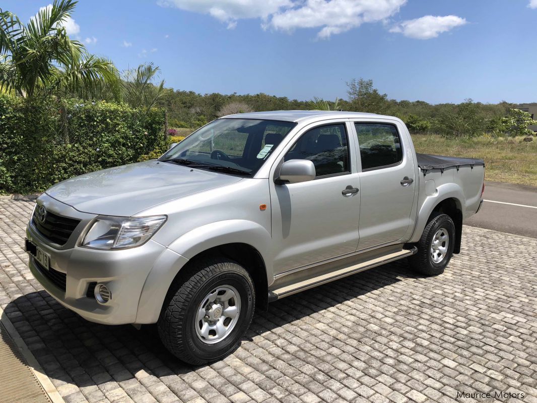 Toyota Hilux 2W D in Mauritius