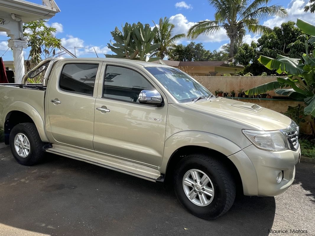 Toyota Hilux 3.0 in Mauritius