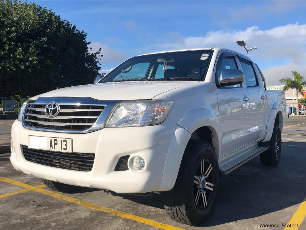 Toyota Hilux 4X4 in Mauritius